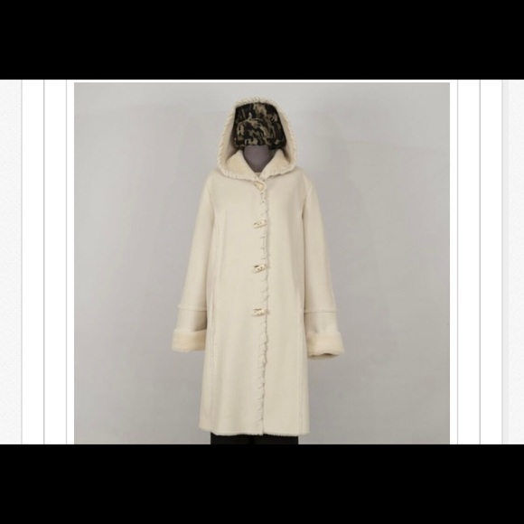 Coat - Picture 1 of 13